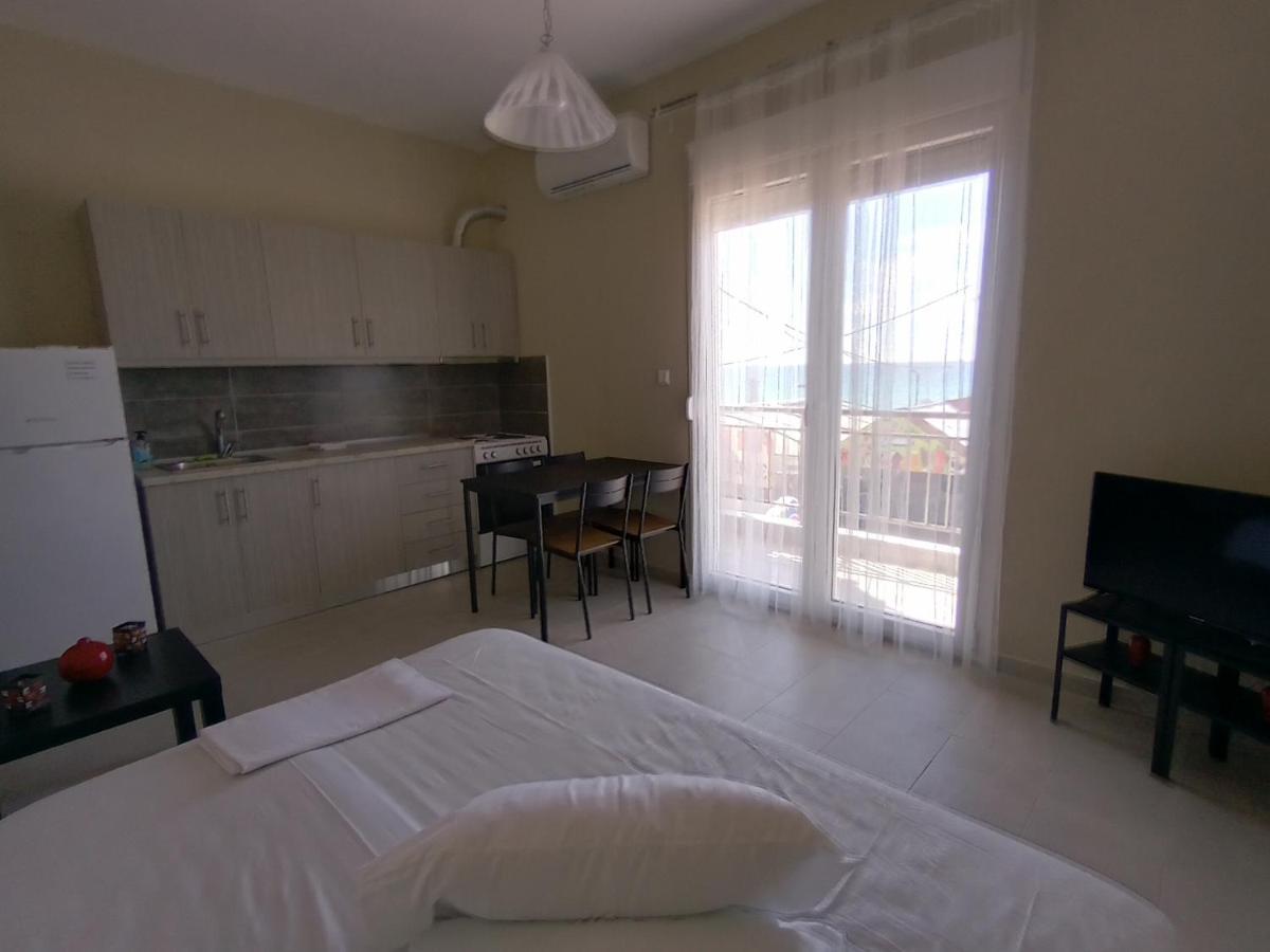 ניאה פלאגיה Katerina Apartment מראה חיצוני תמונה